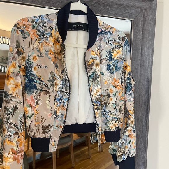 Floral bomber jacket - Picture 2 of 9